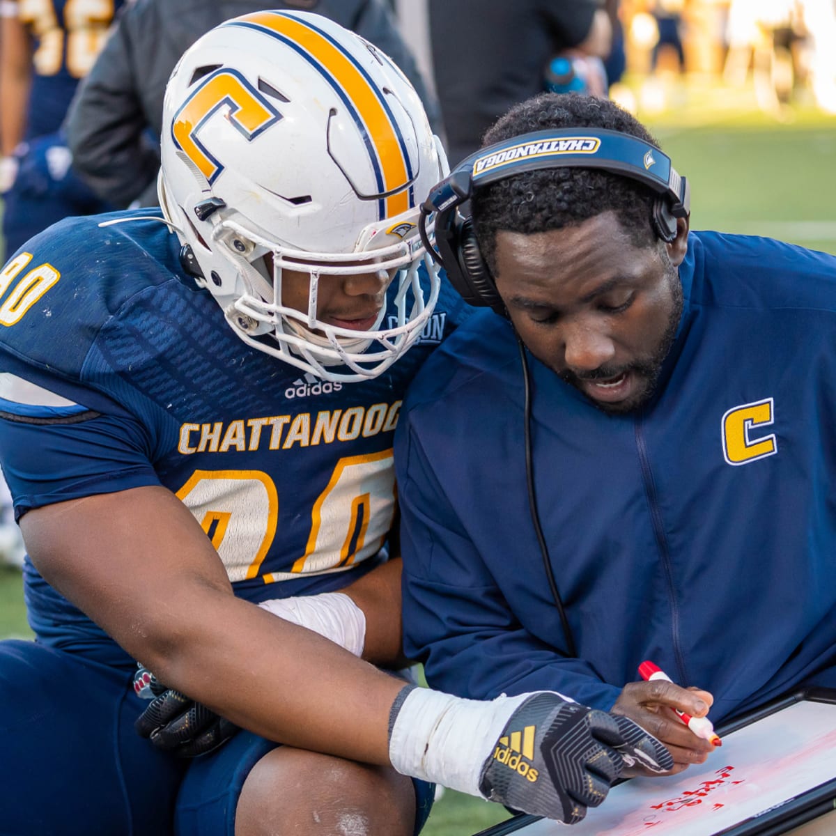 Longhorns Officially Hire Kenny Baker As New Defensive Line Coach, image size:1200x1200