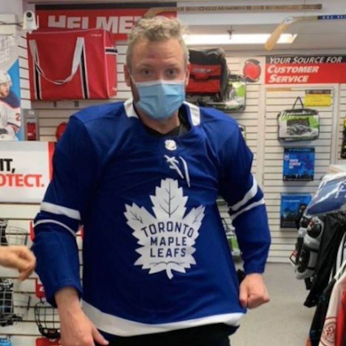 Man behind mask at Toronto hockey store revealed to be Josh