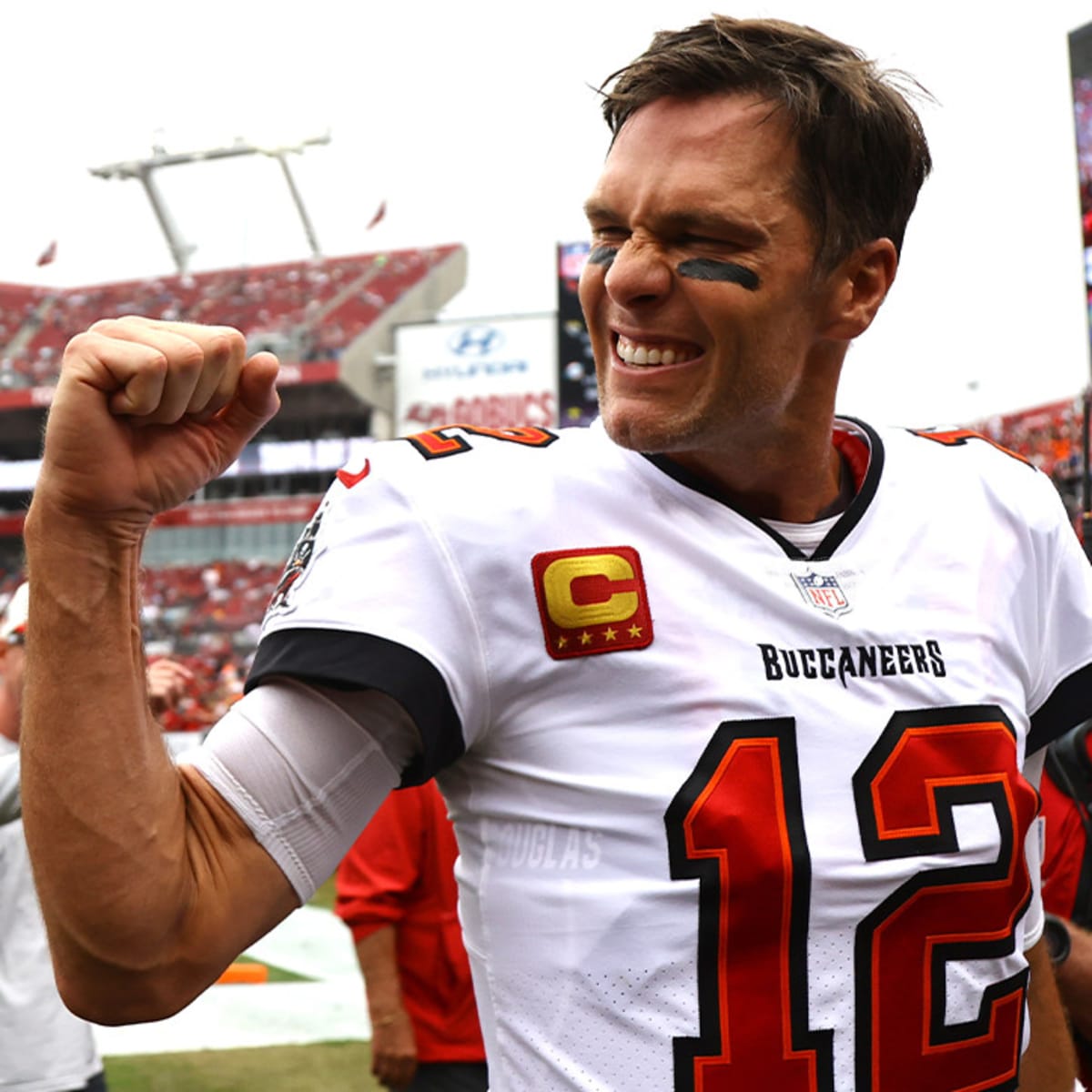 Buccaneers, Tom Brady could pay off big after rallying to make