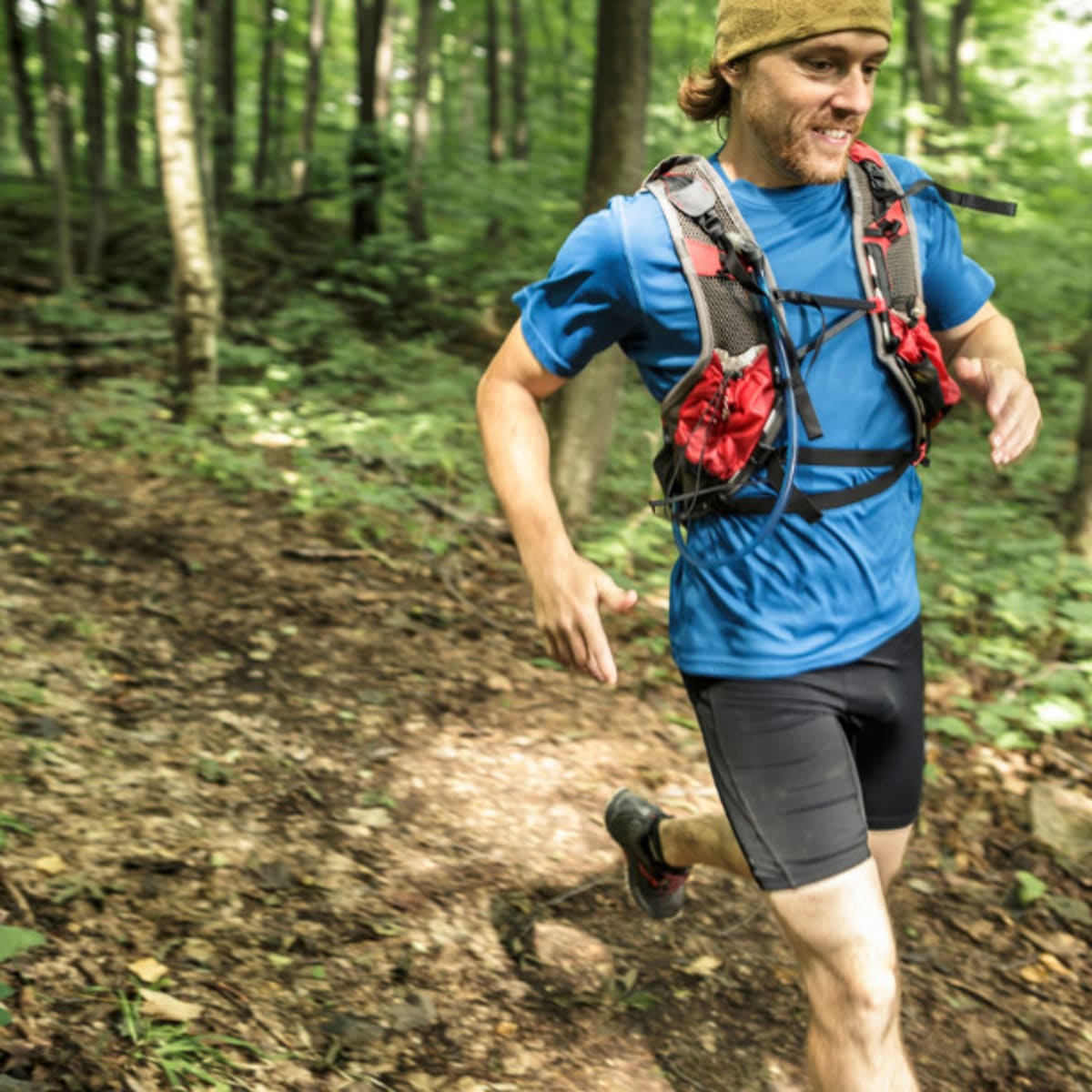 The 8 Best Hydration Vests for Running in 2023 - Sports Illustrated