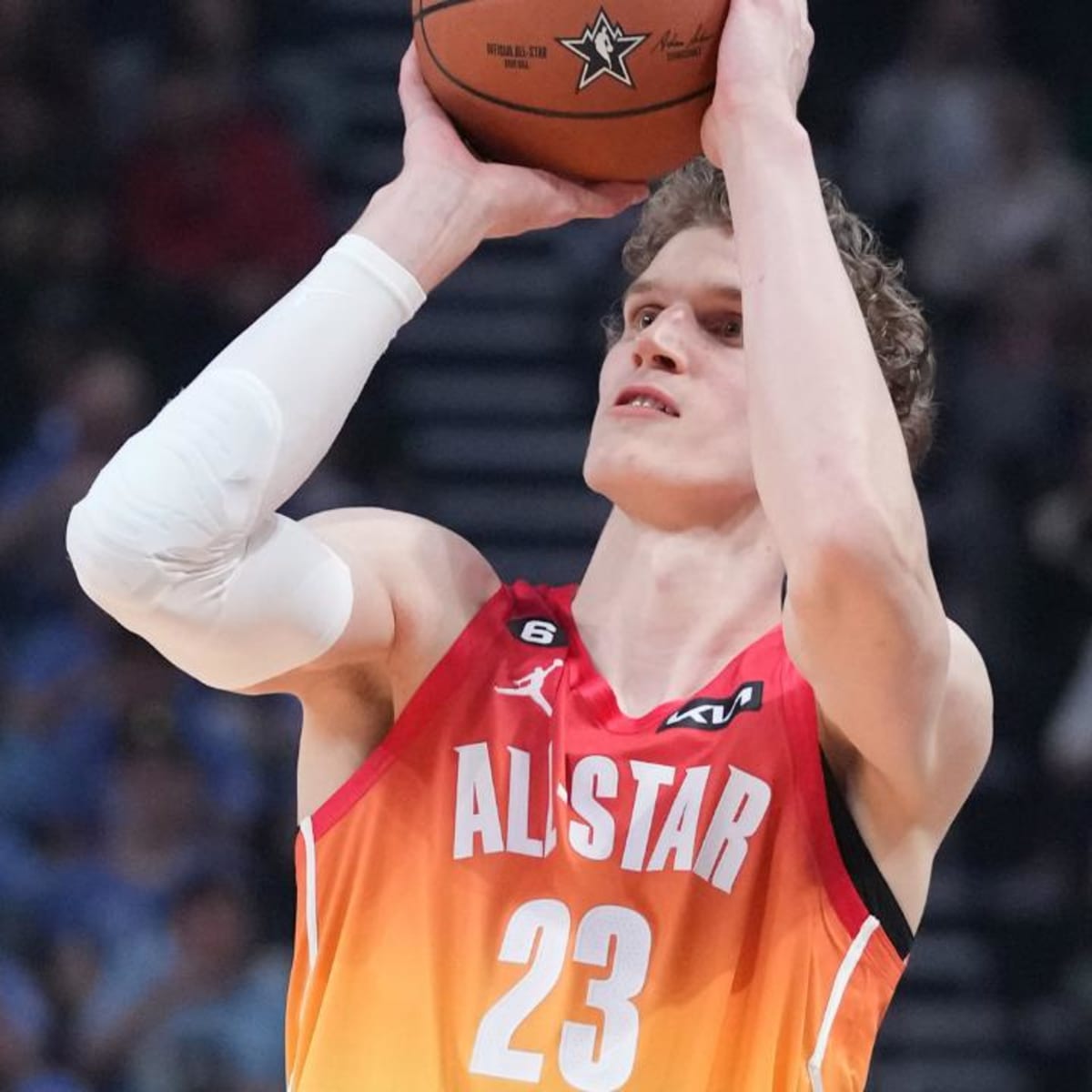 Lauri Markkanen leads the Utah Jazz to a comfortable win in his