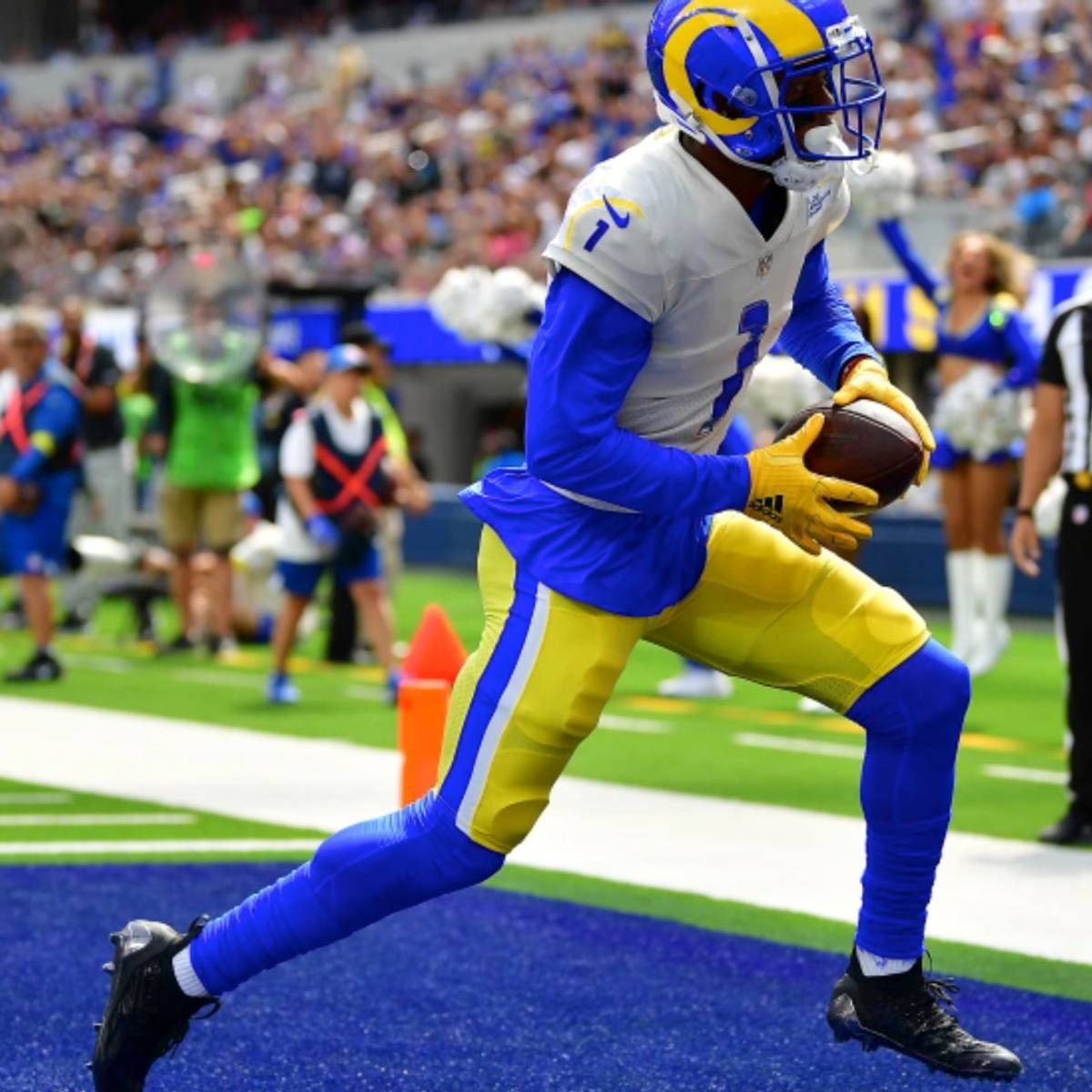 Rams BREAKING: Allen Robinson Allowed to Seek Trade in Los Angeles Salary  Dump - Sports Illustrated LA Rams News, Analysis and More