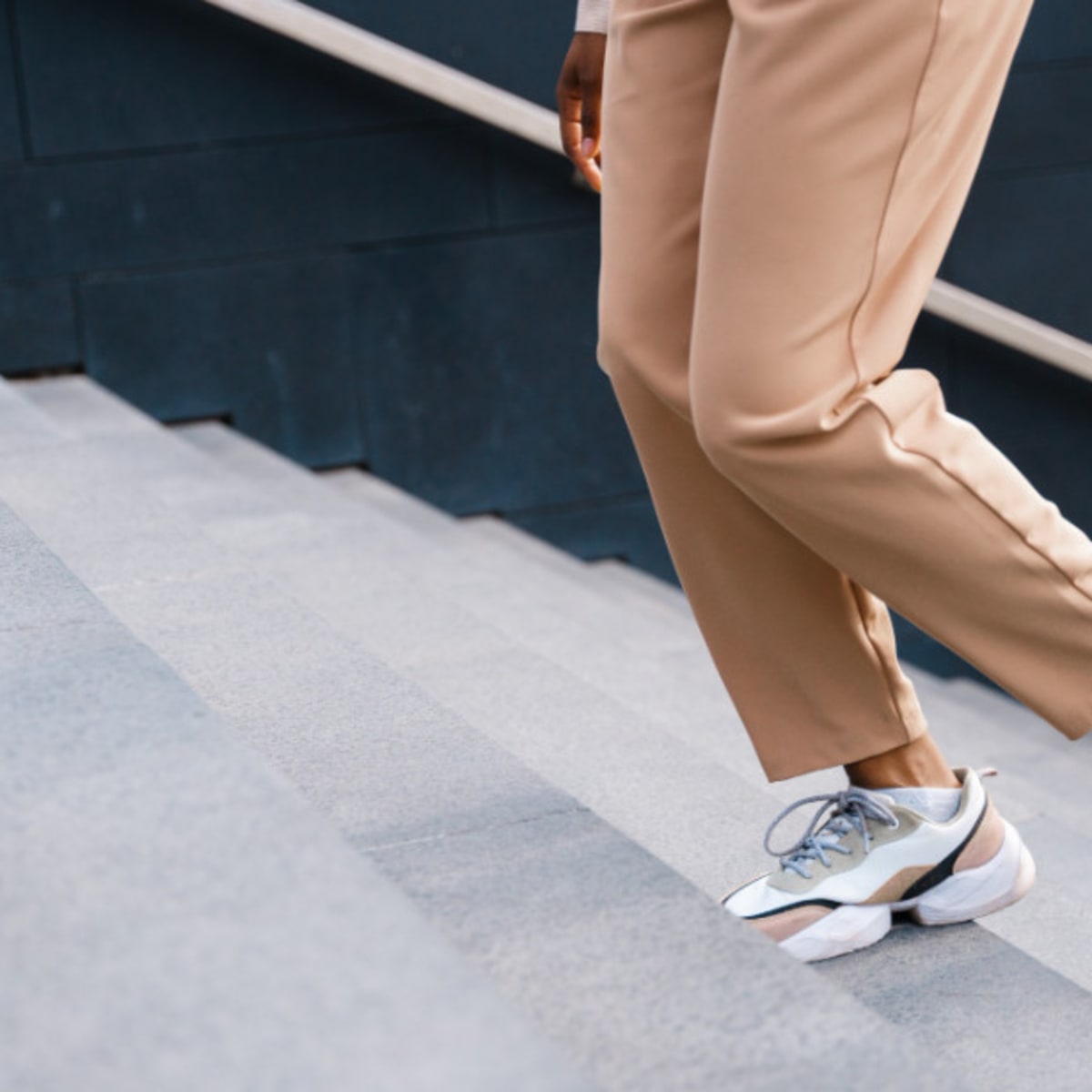Walk This Way What Shoes to Wear with Ankle Pants Feminine Looks