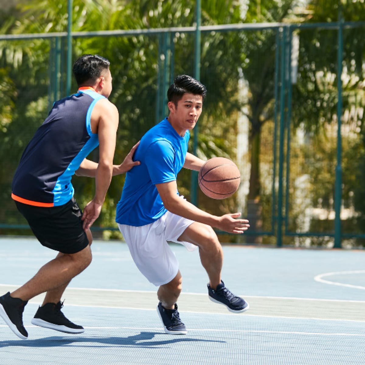 What To Wear For Basketball Practice? 10 Best Tips