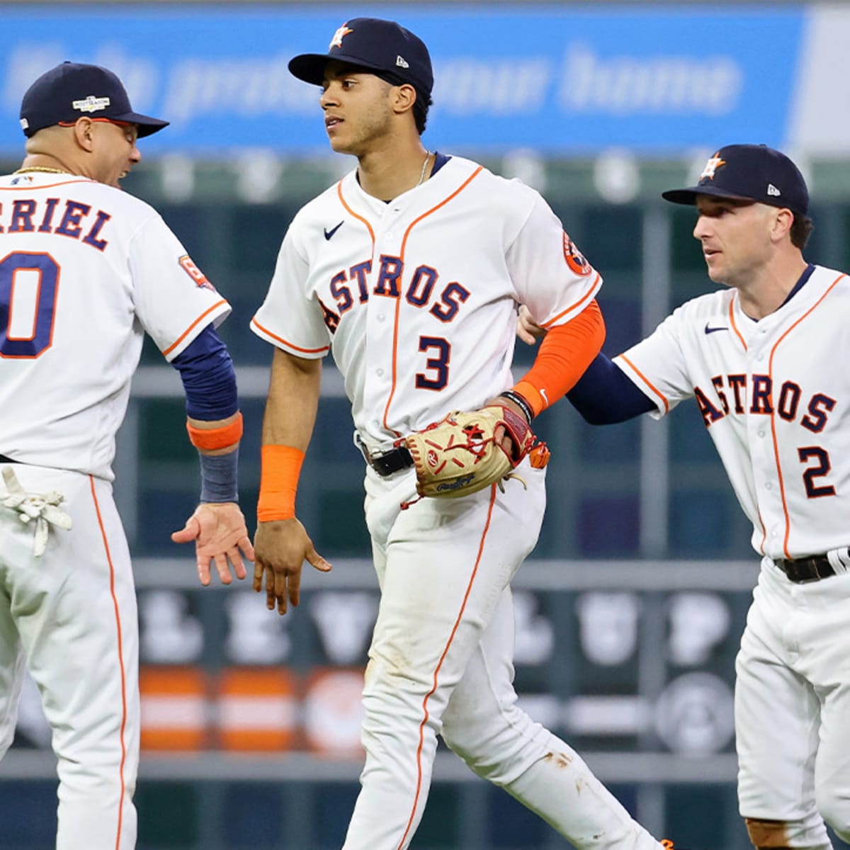 ESPN Stats] The Astros are the third team to go up 3-2 in a postseason  series after losing the first two at home following the 1996 Yankees and  2019 Astros in the