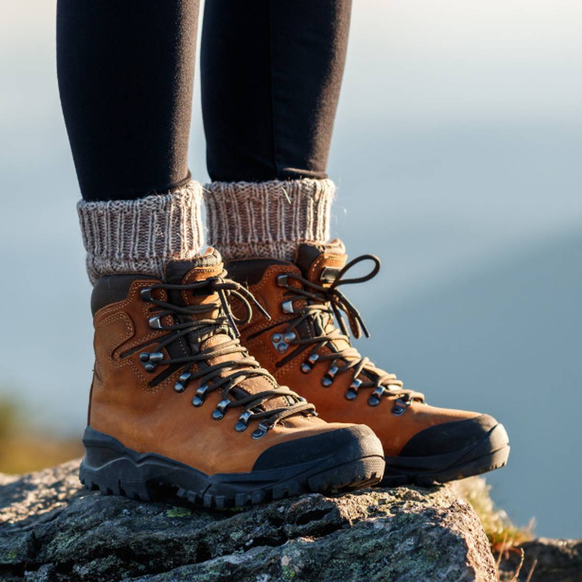 What To Wear On A Hiking Date Fashion Hour