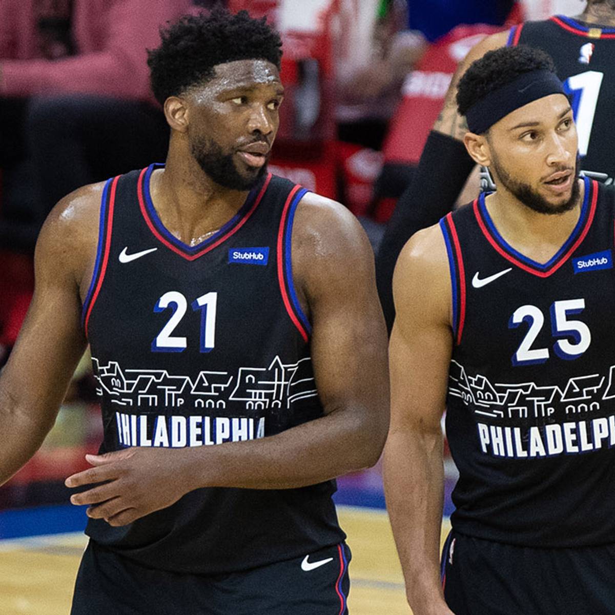 Report: Simmons's Agent Met With 76ers to Discuss Future