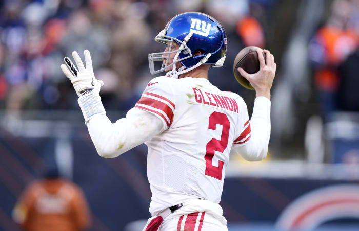 Jan 2, 2022; Chicago, Illinois, USA; New York Giants quarterback Mike Glennon (2) drops back to pass against the Chicago Bears during the second half at Soldier Field.