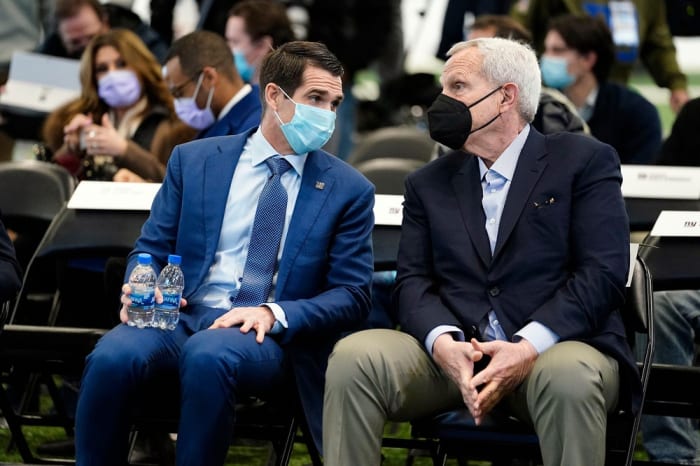 New York Giants General Manager Joe Schoen, left, and co-owner Steve Tisch talk before Schoen's introductory press conference at the Quest Diagnostics Training Center on Wednesday, Jan. 26, 2022.