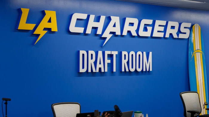 los angeles chargers draft