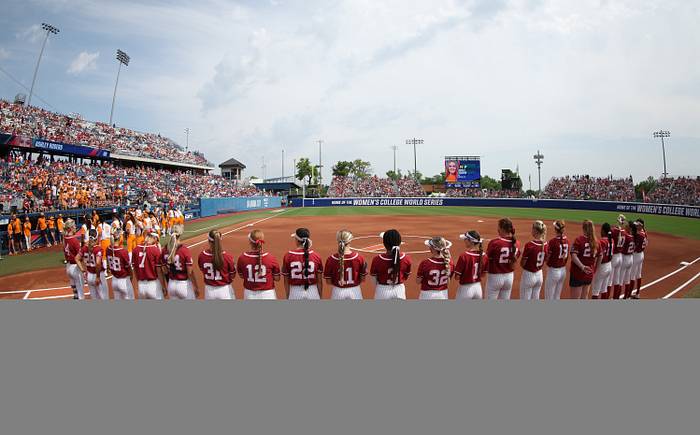 Alabama softball team at WCWS
