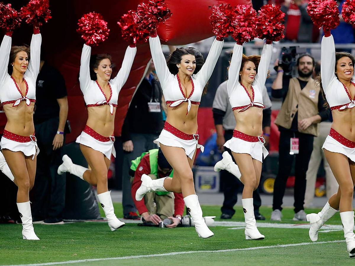 Hot Lesbo Cheerleaders