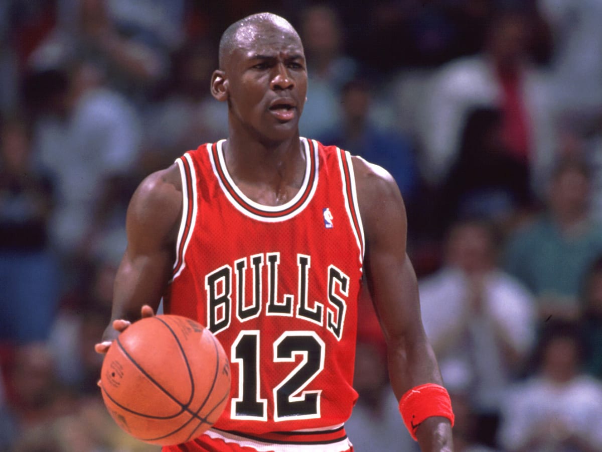 Michael Jordan Wears #12 Jersey - SneakerNews.com