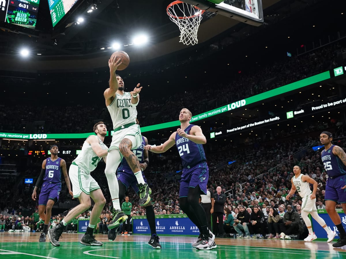 Boston Celtics cruise to easy 'flight simulator' win over Damian