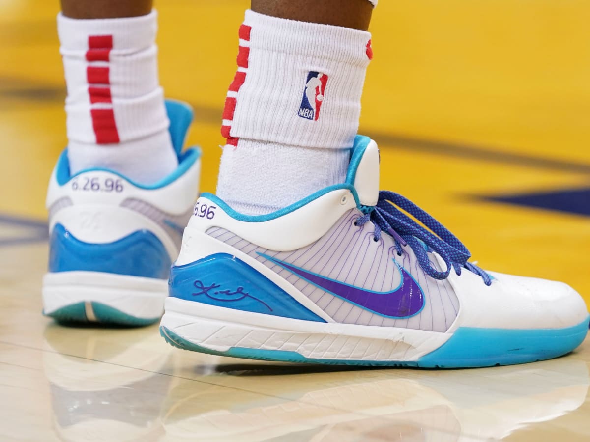 Mago trama incluir Paul George Wore Kobe Shoes During Clippers Game - Sports Illustrated  FanNation Kicks News, Analysis and More