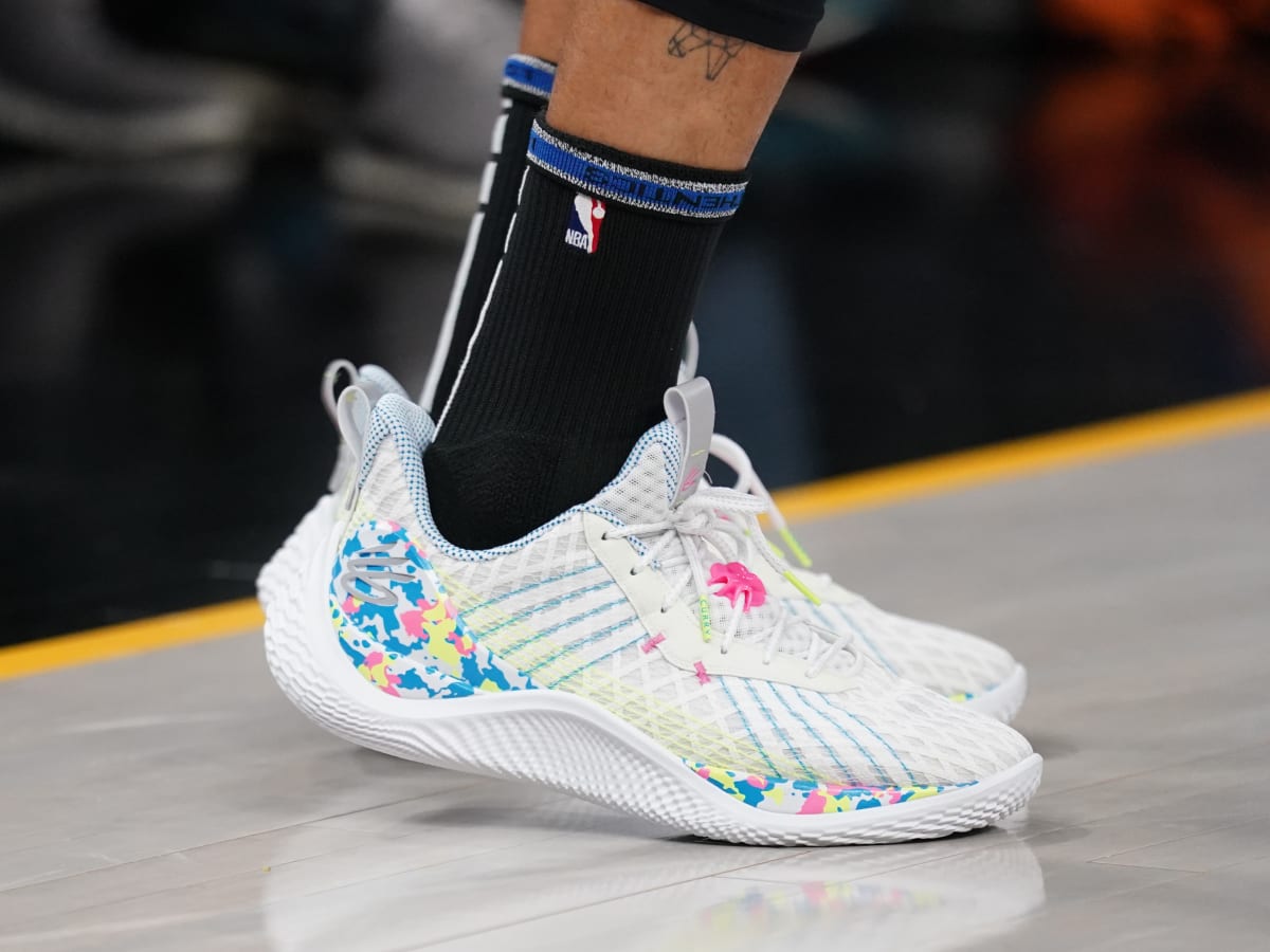 Stephen Curry Debuts Curry Flow 10 'Splash Party' - Sports Illustrated  FanNation Kicks News, Analysis and More