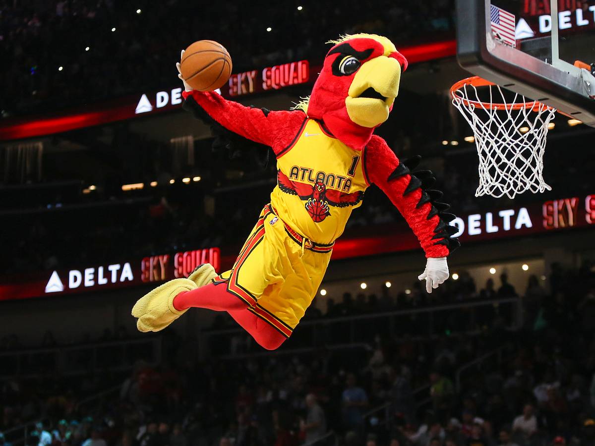 Atlanta Hawks Mascot Makes $600K Annually - Sports Illustrated Atlanta  Hawks News, Analysis and More