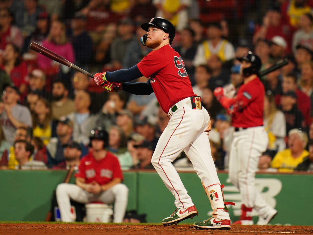 Boston Red Sox Outfielder Alex Verdugo May Be Houston Astros Offseason  Trade Fit - Sports Illustrated Inside The Astros