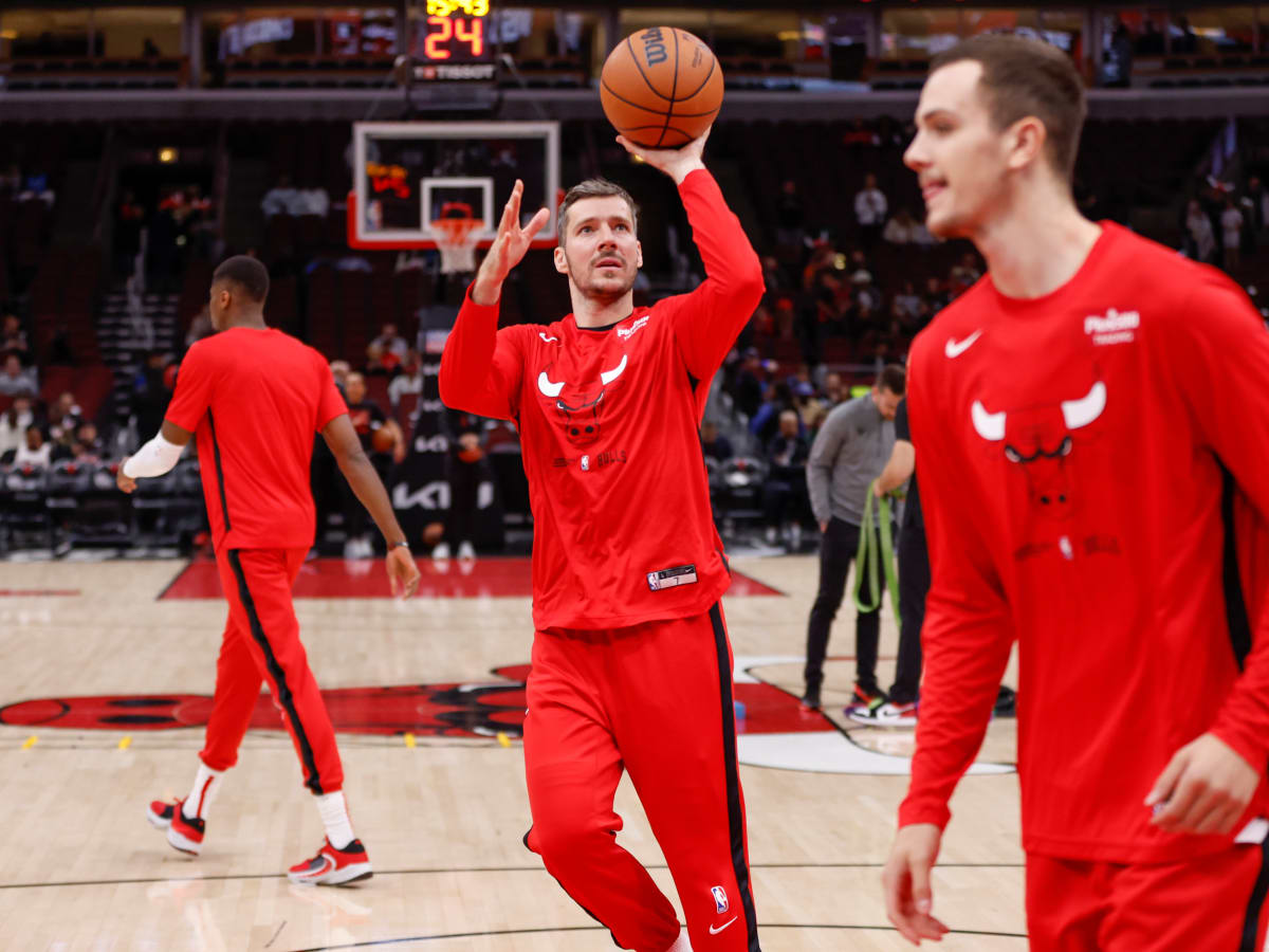 Goran Dragic's toughness adds edge to scrappy Chicago Bulls' backcourt -  Sports Illustrated Chicago Bulls News, Analysis and More