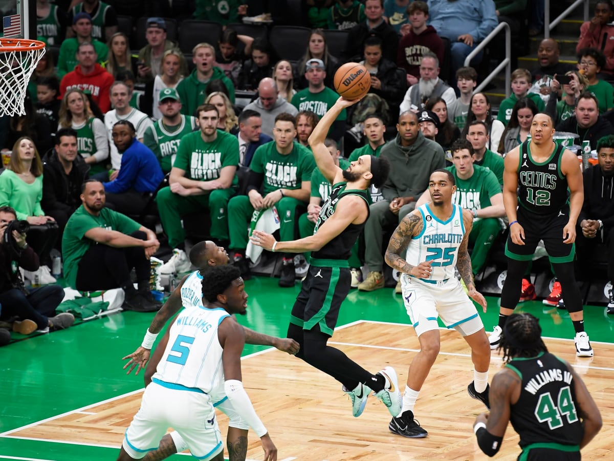 Blake Griffin Will Make Celtics Debut Friday Against the Hornets - Sports  Illustrated Boston Celtics News, Analysis and More