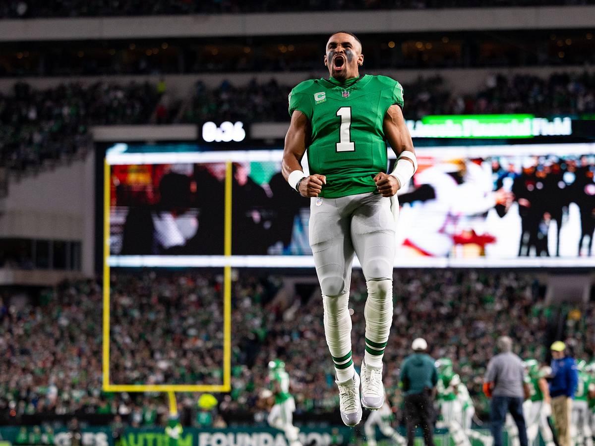 Philadelphia Eagles QB Jalen Hurts Joins 'Tough as a Shovel' Club After 'Mystery' Injury