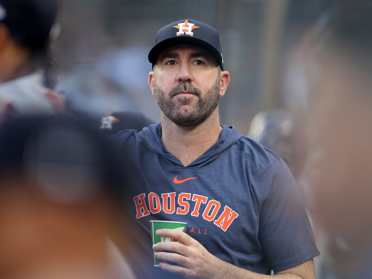 Houston Astros Ace Turning Back Clock During Playoff Push - Sports  Illustrated Inside The Astros