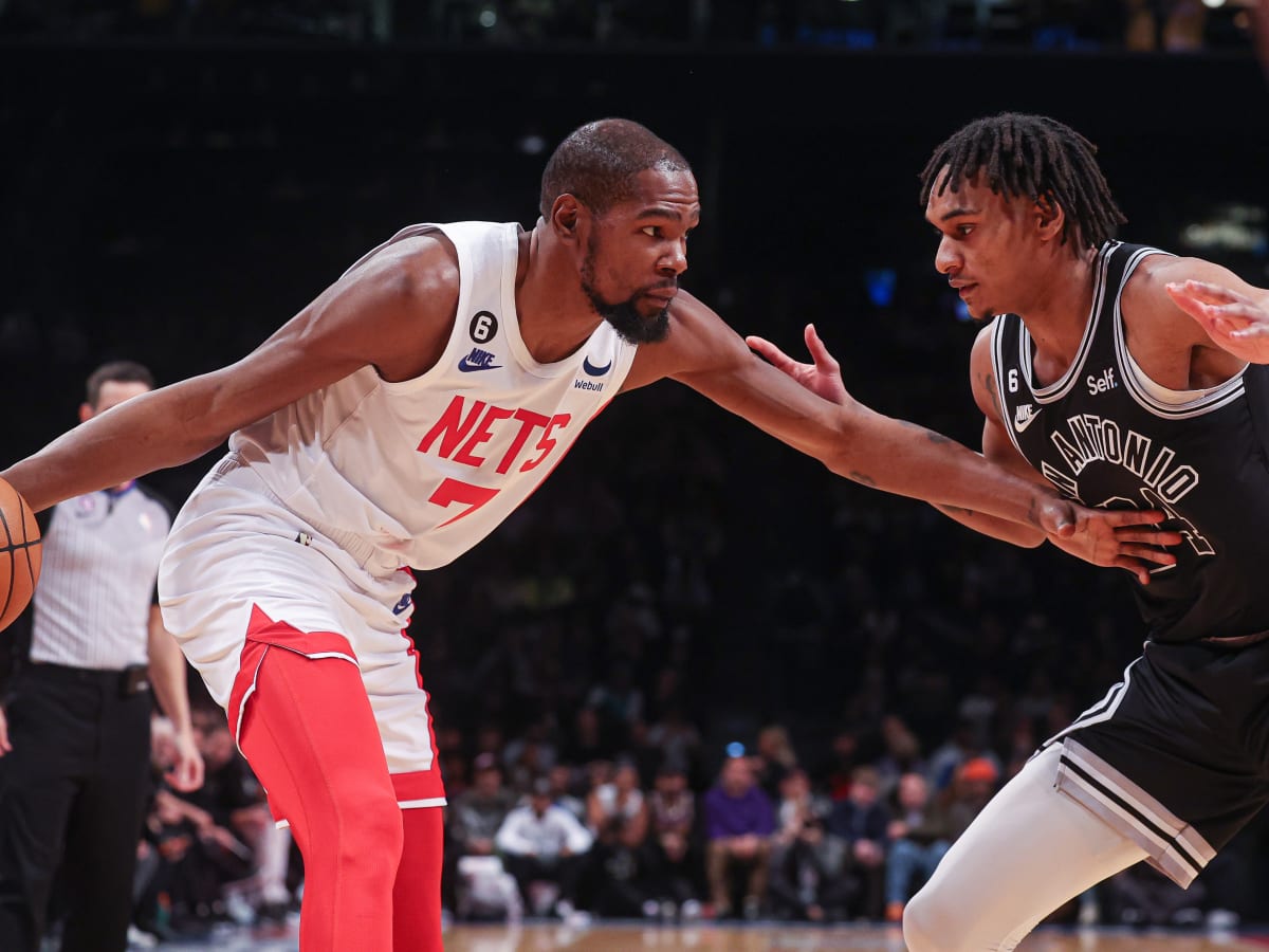 San Antonio Spurs LOOK: Devin Vassell Training with Phoenix Suns F Kevin  Durant - All-Star Season Incoming? - Sports Illustrated Inside The Spurs,  Analysis and More