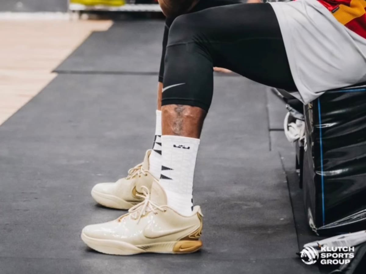 LeBron James Wears Nike LeBron 20 'Lakers' Colorway - Sports Illustrated  FanNation Kicks News, Analysis and More