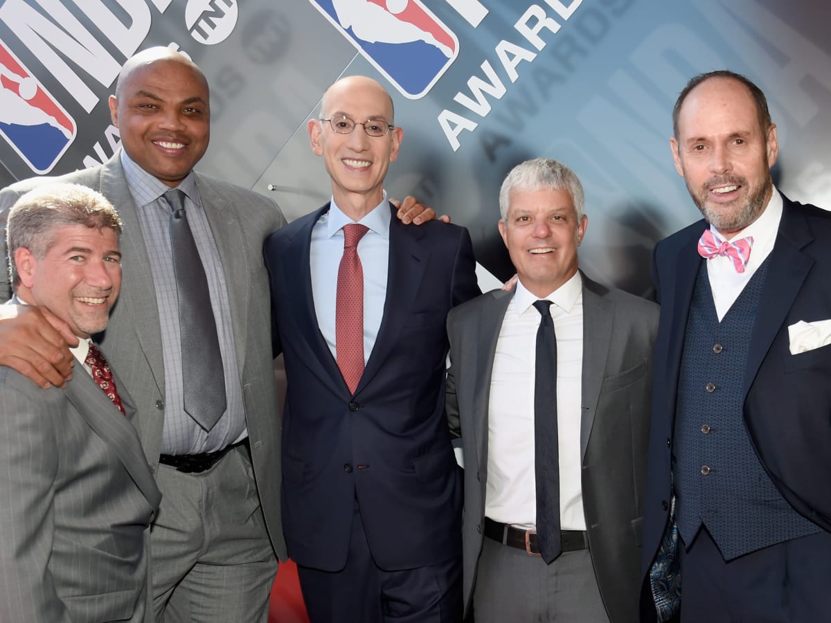 Anthony Davis Trade Rumors Why The Nba Won T Stop A Lakers Deal Sports Illustrated Barkley is as ill prepared to host a show about race as donald trump is to serve as president of the united states. anthony davis trade rumors why the nba