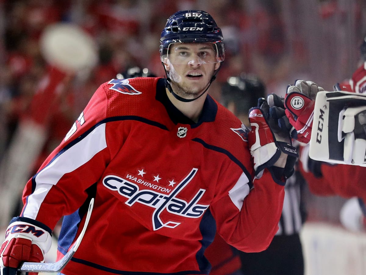 Andre Burakovsky does it all for Capitals