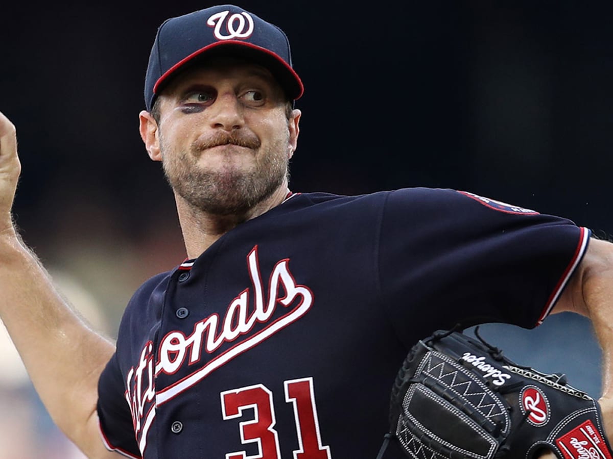 Max Scherzer injury: Ace leads Nationals to sweep of Phillies with broken  nose - Sports Illustrated