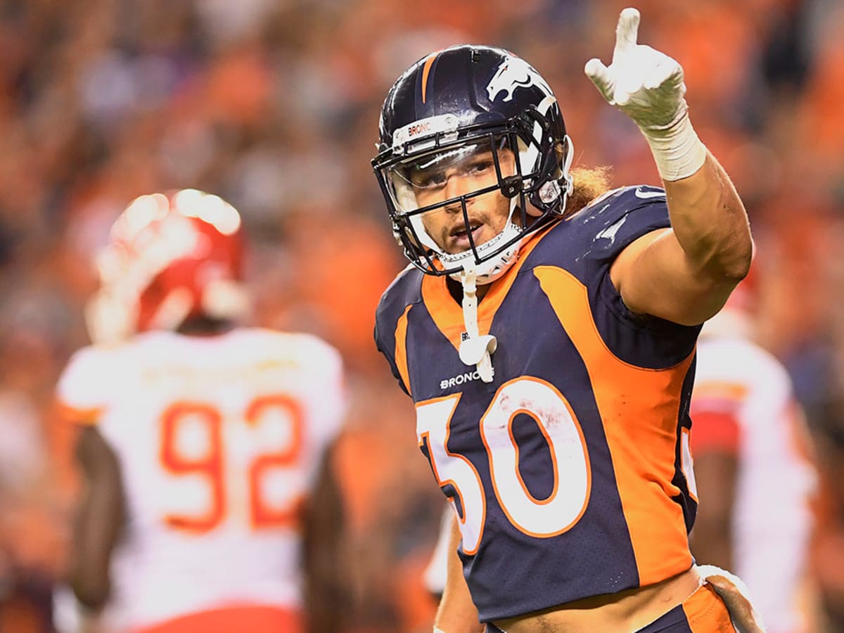 Is he in sports. Линдсей рапп..