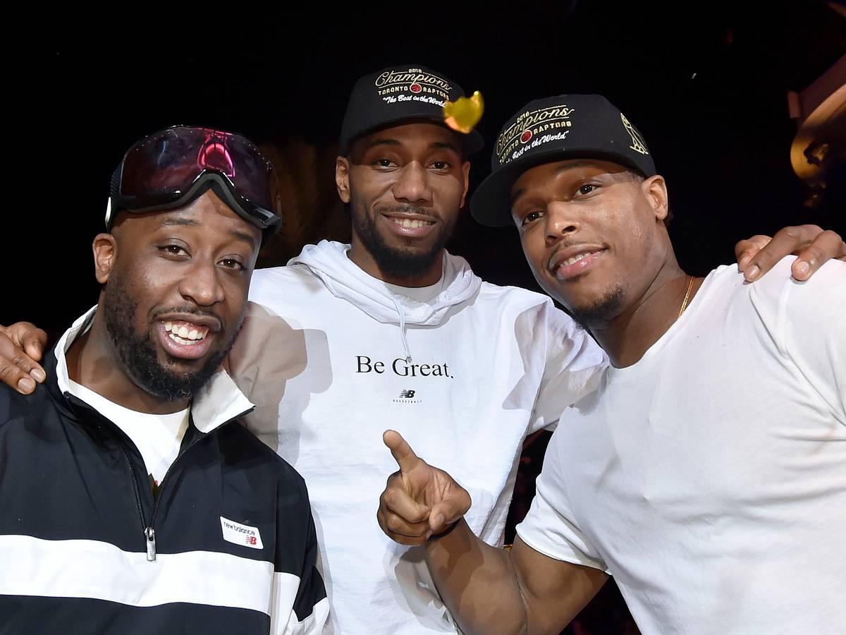 Kawhi Leonard: Kyle Lowry leads Raptors 