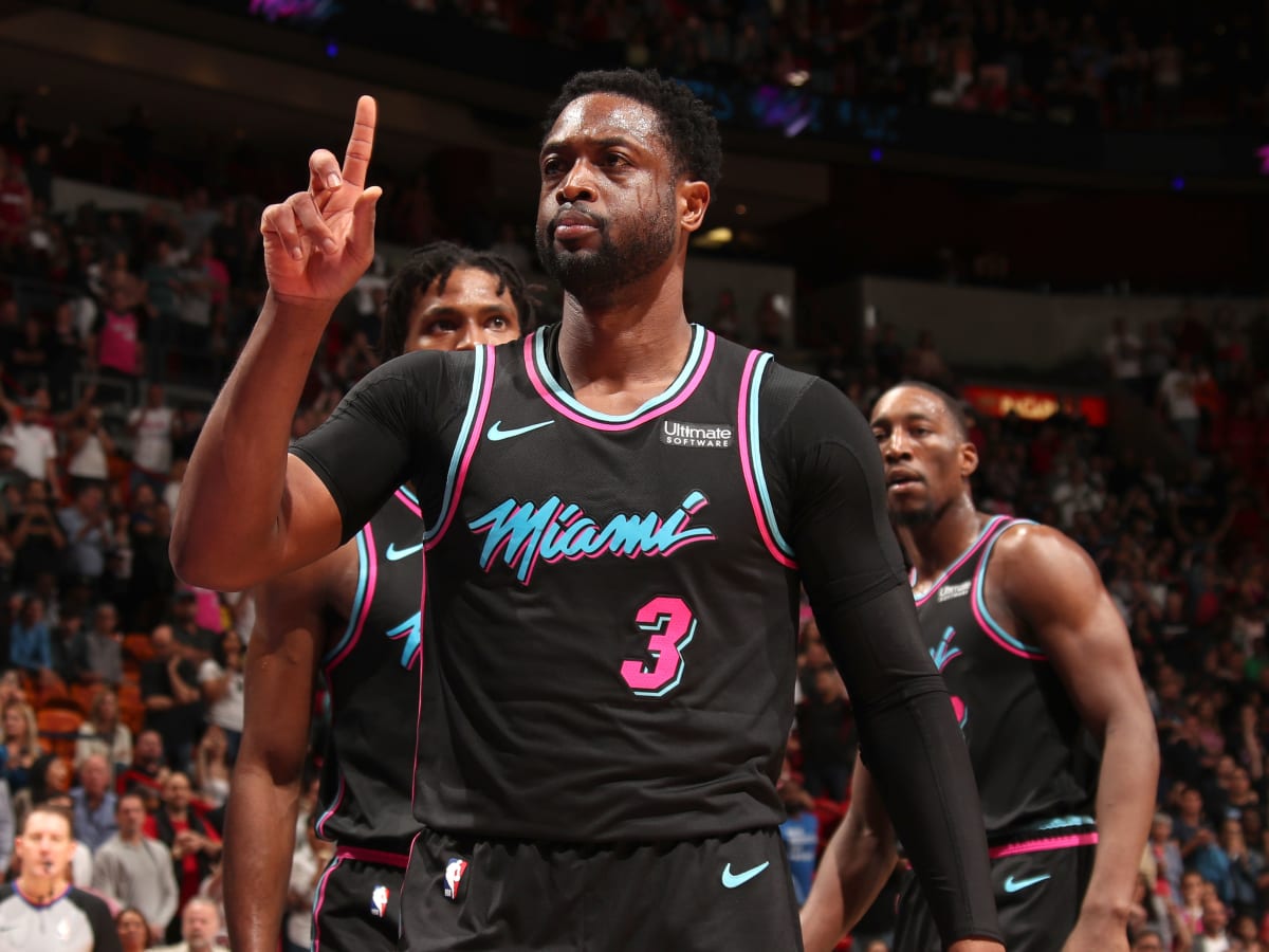 Enjoy Vintage Dwyane Wade While It Lasts, and Other Monday NBA