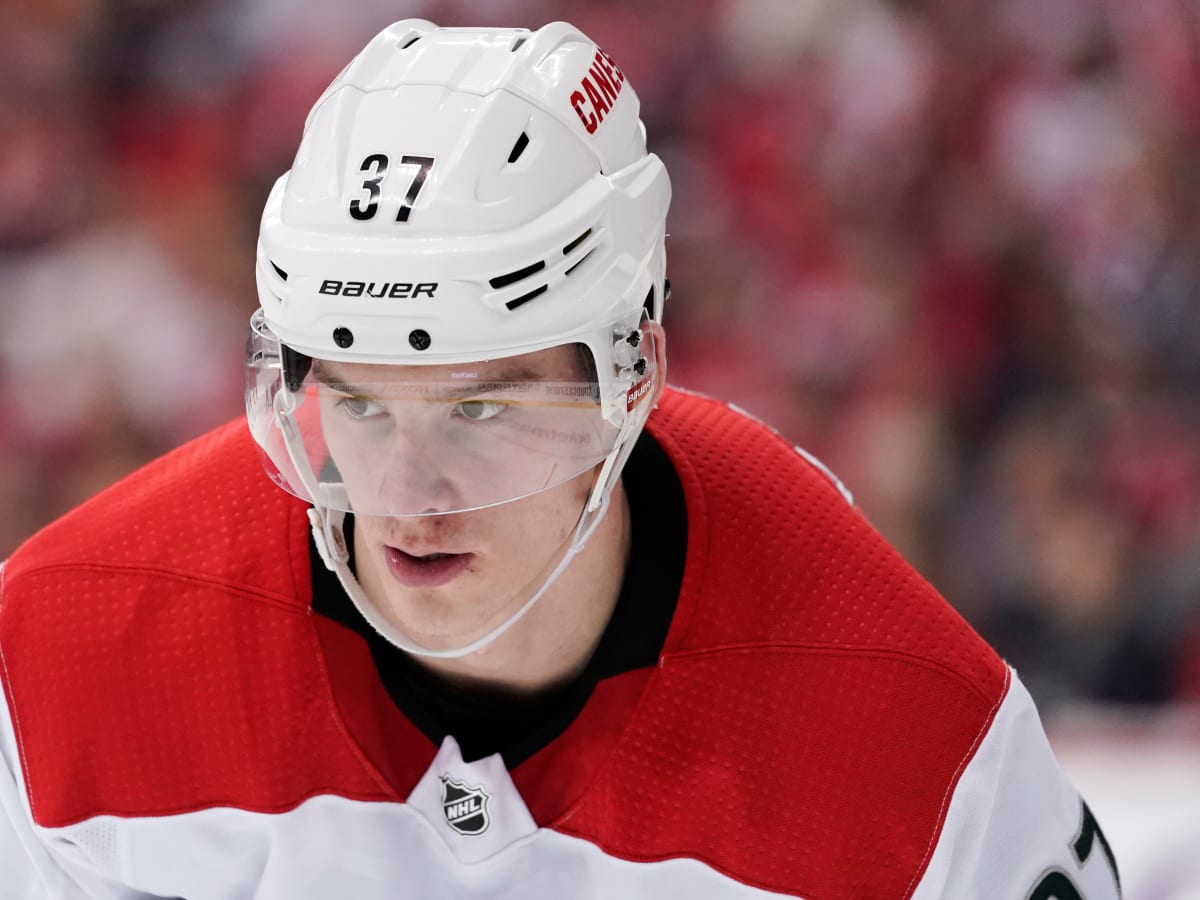 Hurricanes select Andrei Svechnikov 2nd-overall at NHL draft 