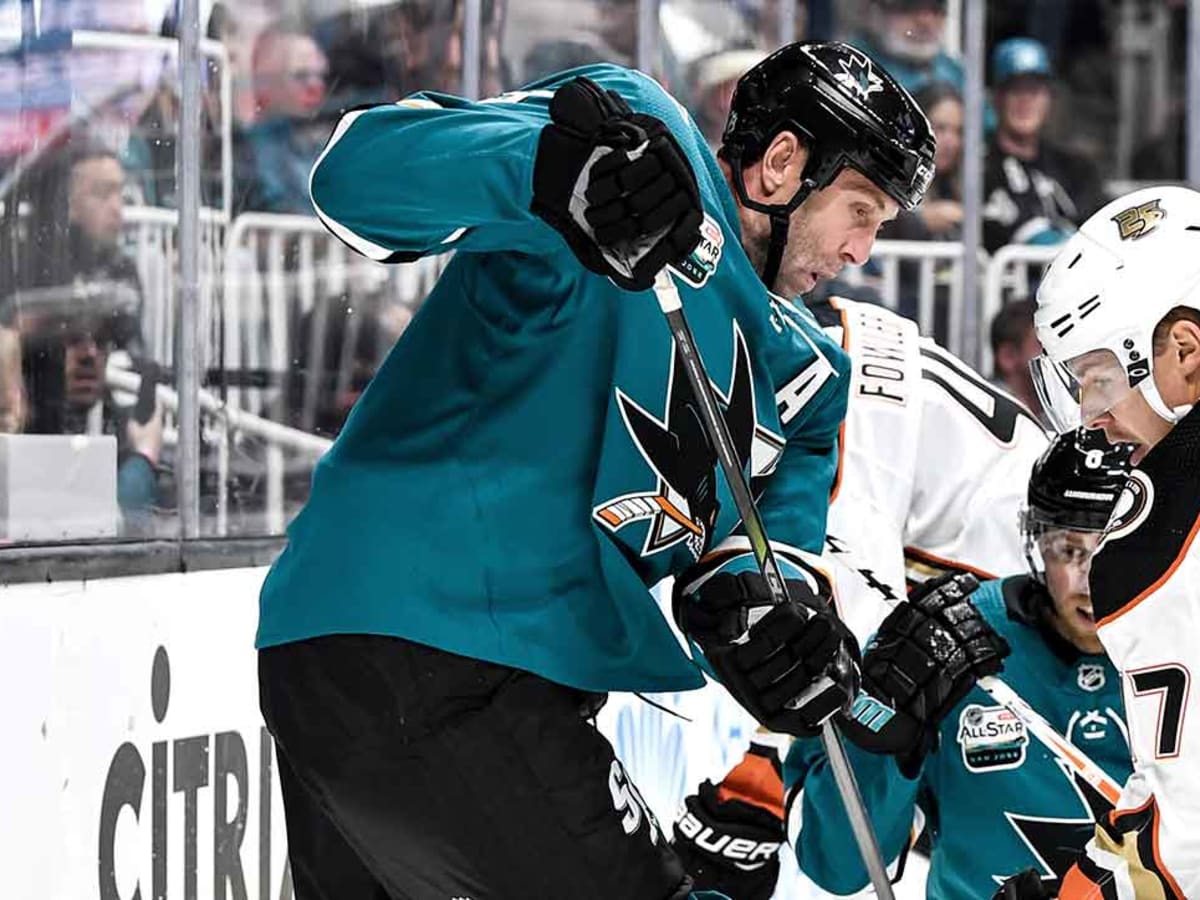Player Teemu Selanne of the San Jose Sharks. News Photo - Getty Images