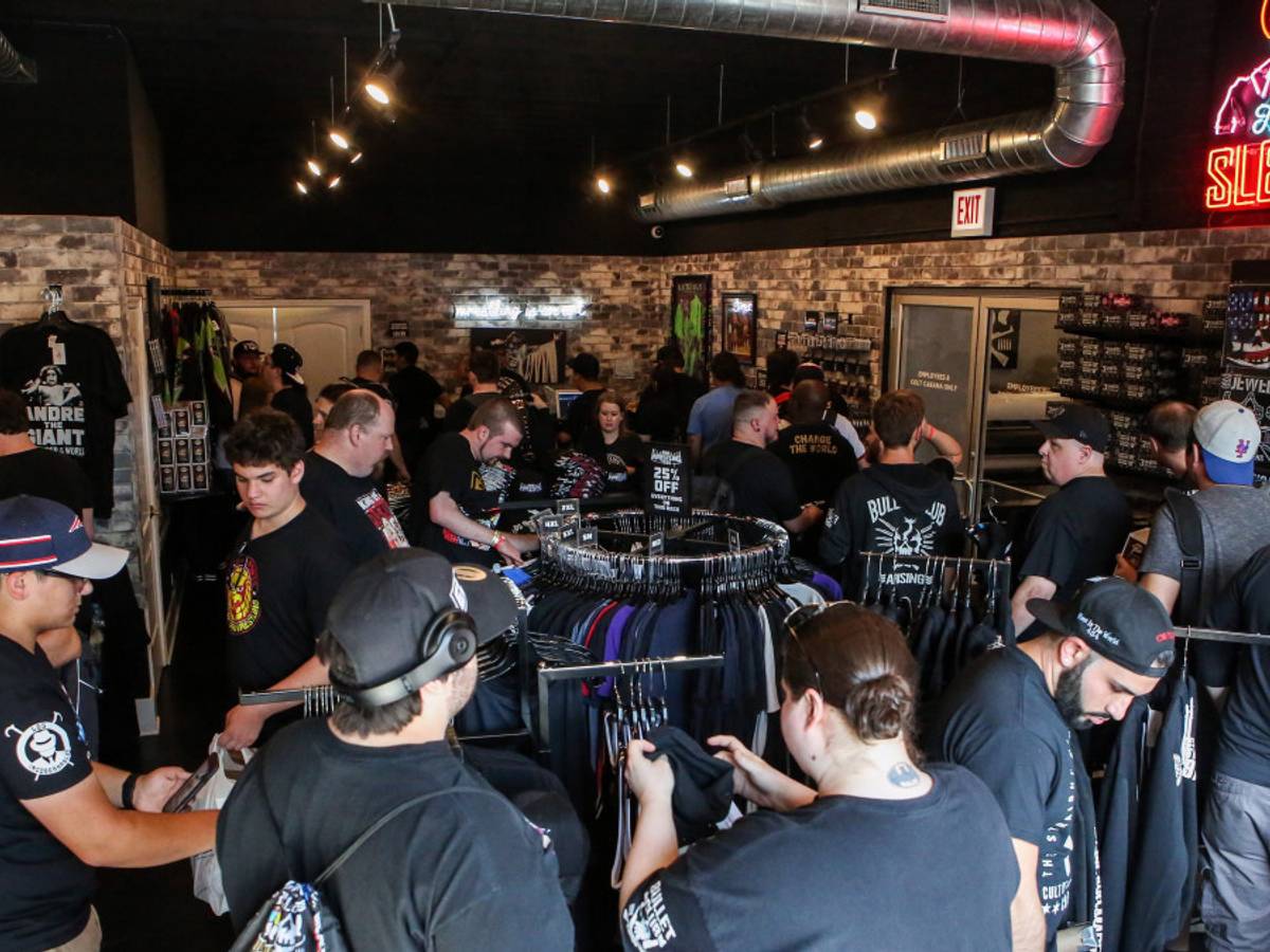 Pro Wrestling Tees Chicago store sells 