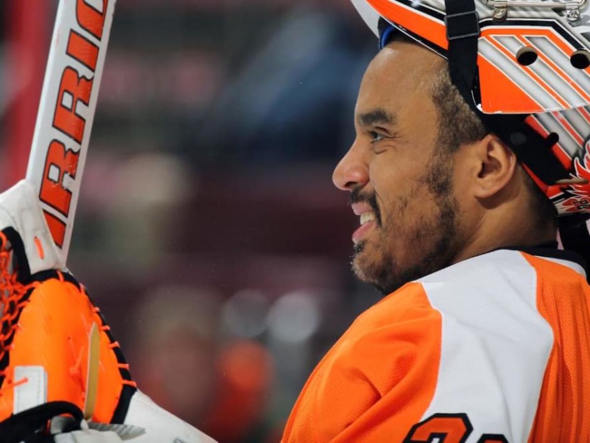 Ray Emery dead: Former NHL goaltender and Stanley Cup winner drowns while  swimming aged just 35 - Mirror Online
