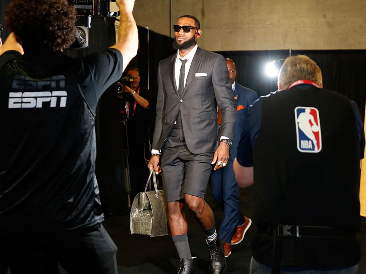 LeBron James' short suit: Game 1 outfit cost more than $46,000