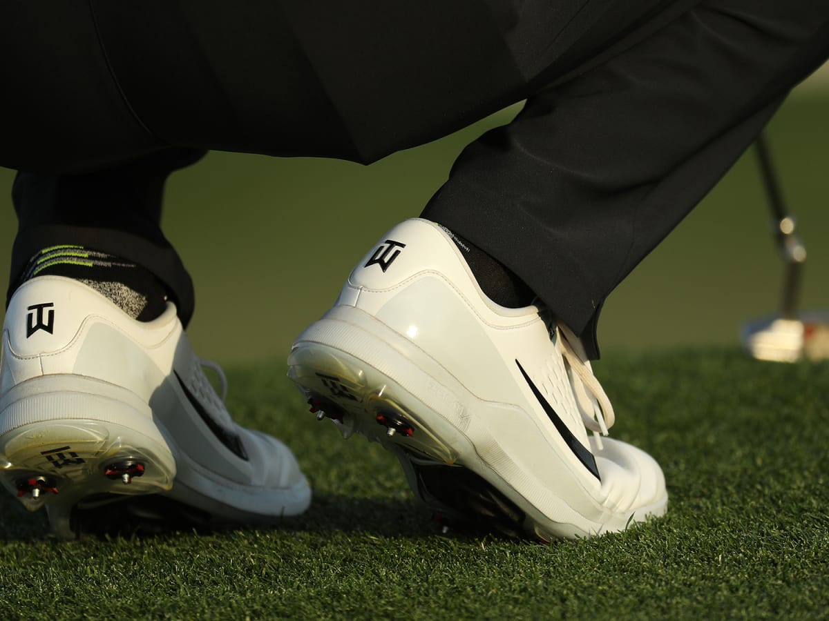 tiger woods cleats