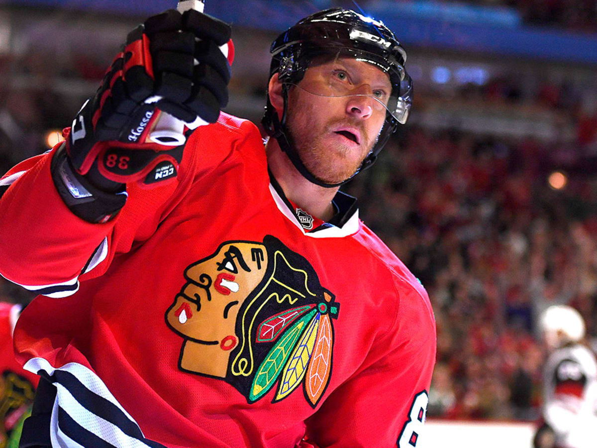 самый богатый хоккеист