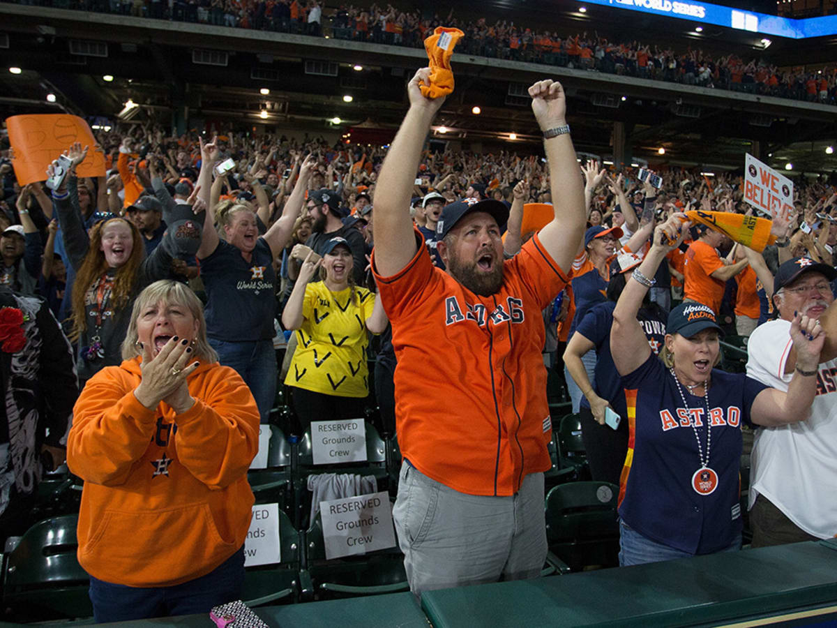 Houston Astros fans celebrate World Series title at Minute Maid - Sports  Illustrated