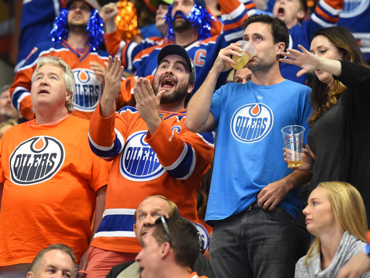 376 Edmonton Oilers Practice Stock Photos, High-Res Pictures, and Images -  Getty Images