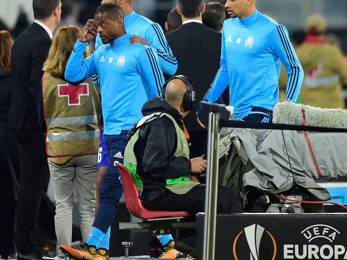 Patrice Evra Kicks Fan