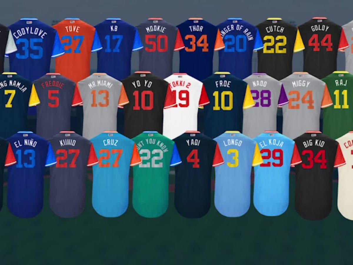 yankees names on jerseys