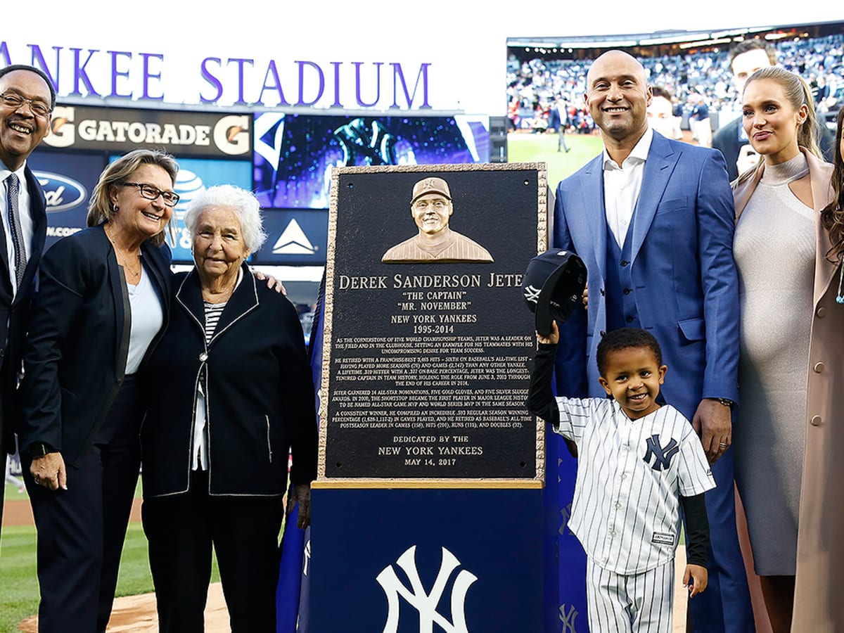 Derek Jeter handles Yankees number retirement like a pro - Sports  Illustrated