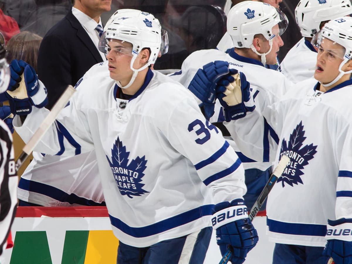 Maple Leafs rookie Auston Matthews scores four goals in NHL debut, but  loses to Senators, 5-4 – New York Daily News
