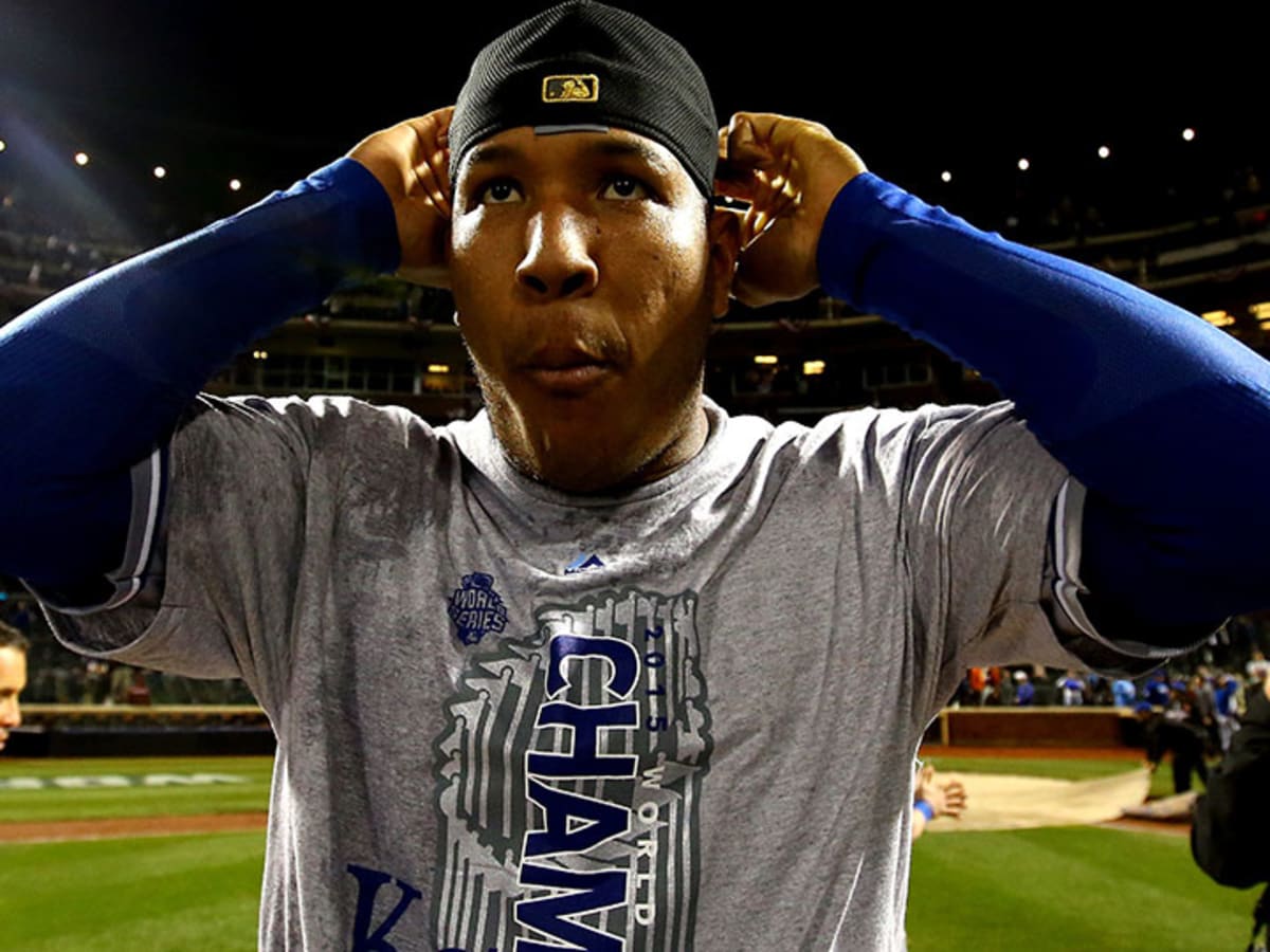Awesome salvador Perez is the first catcher in Royals history to catch  10,000 shirt - Limotees