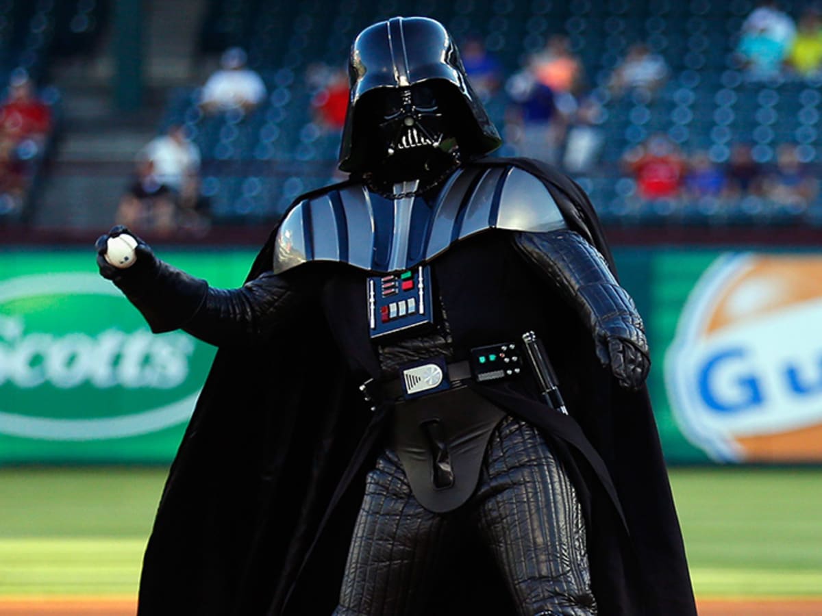 engel over het algemeen biologisch Star Wars Day: Athletes, sports teams celebrate May the Fourth - Sports  Illustrated