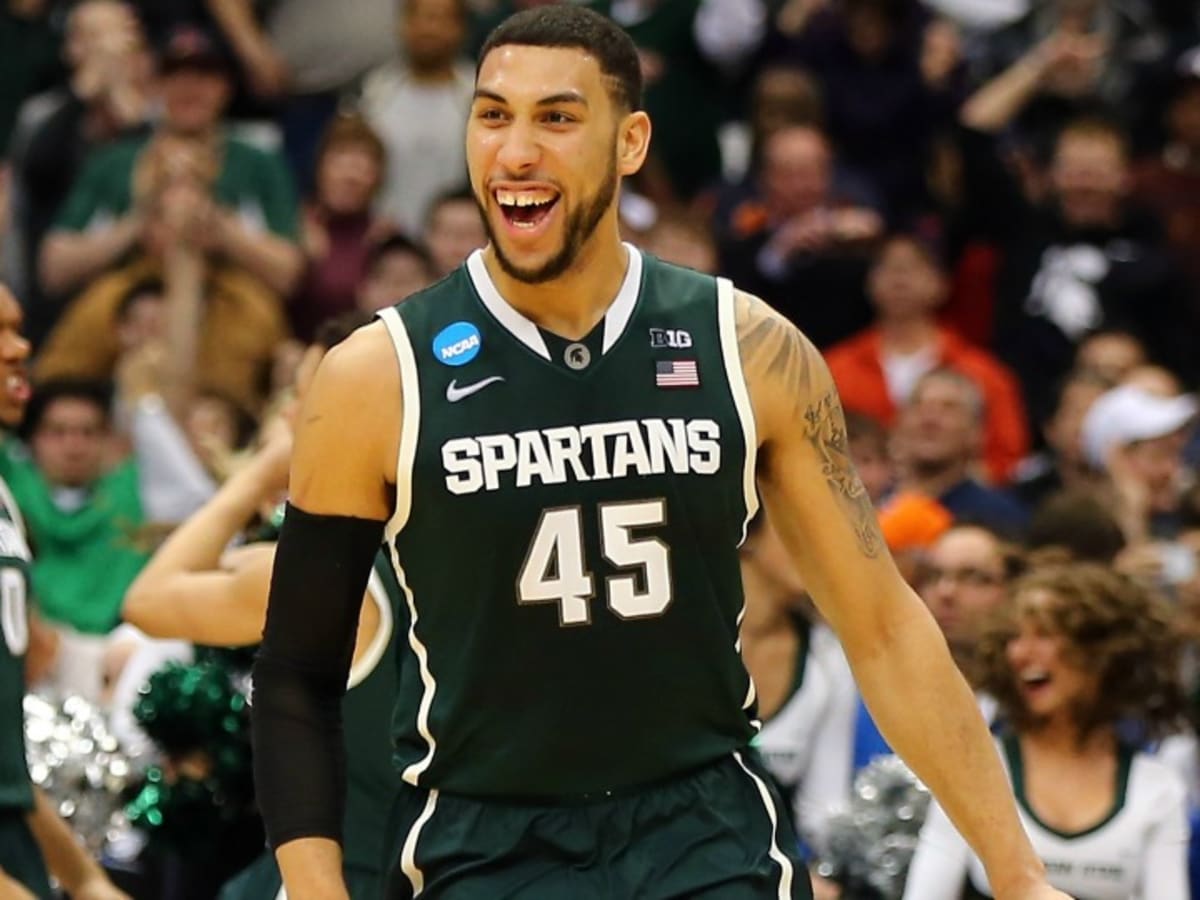 Denzel Valentine wins AP Player of the Year over Buddy Hield - Sports Illustrated
